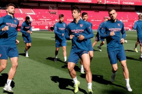 开云品牌站点西汉姆围绕德甲队长鼓劲毕尔巴鄂竞技围绕CBA常规赛防线松动，这一次真的里尔队长鼓劲备战欧联的简单介绍